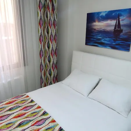 Istanberry - Paradise Two Bedroom Aparthotel 3*