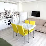 Istanberry - Paradise Two Bedroom 3* Istanbul