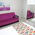アパートホテル Istanberry - Paradise Two Bedroom 3*