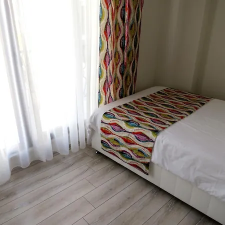 Aparthotel Istanberry - Paradise Two-bedroom With Elevator 3*