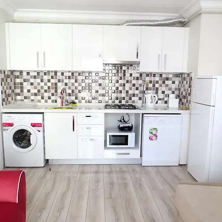 Istanberry - Paradise Two-bedroom With Elevator 3*