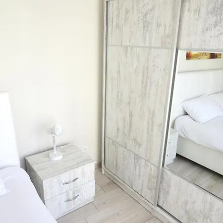 Aparthotel Istanberry - Paradise Two-bedroom With Elevator