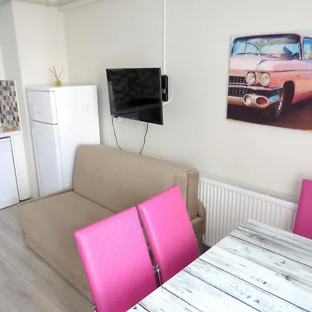 Aparthotel Istanberry - Paradise Two-bedroom With Elevator 3*